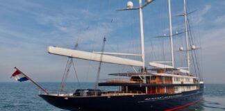 “KORU”, EL NUEVO Y LUJOSO VELERO DE JEFF BEZOS RECALA EN LA BAHÍA DE PALMA: ES LA MAYOR GOLETA DEL MUNDO