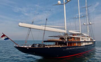 “KORU”, EL NUEVO Y LUJOSO VELERO DE JEFF BEZOS RECALA EN LA BAHÍA DE PALMA: ES LA MAYOR GOLETA DEL MUNDO