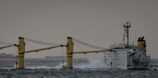 NAUFRAGIO – SE ROMPE EL CASCO DEL GRANELERO OS 35 ACCIDENTADO EN GIBRALTAR