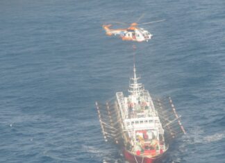 PREFECTURA AEROEVACUÓ A UN TRIPULANTE DE UN BUQUE PESQUERO A 435 KM DE LA COSTA