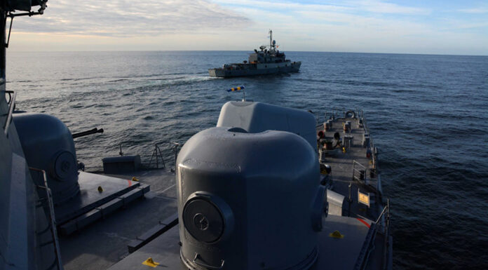 UIDADES DE LA FLOTA DE MAR EFECTUARON ACTIVIDADES DE ADIESTRAMIENTO EN EL MAR
