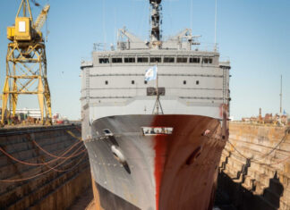 EN PUERTO BELGRANO AVANZAN LAS OBRAS AL BUQUE LOGÍSTICO “ARA PATAGONIA”