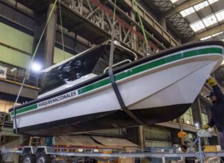 PARQUES NACIONALES YA CUENTA CON DOS LANCHAS DISEÑADAS ESPECIALMENTE PARA COMBATIR INCENDIOS