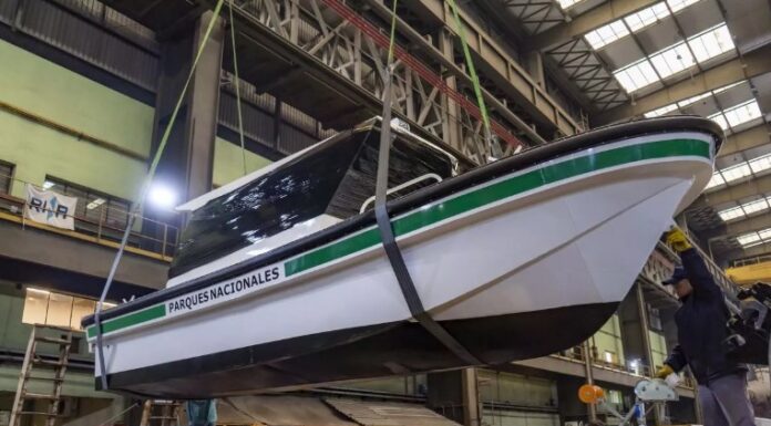 PARQUES NACIONALES YA CUENTA CON DOS LANCHAS DISEÑADAS ESPECIALMENTE PARA COMBATIR INCENDIOS