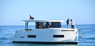 DE ANTONIO D50 COUPÉ: INNOVACIÓN Y DISEÑO CUBIERTO