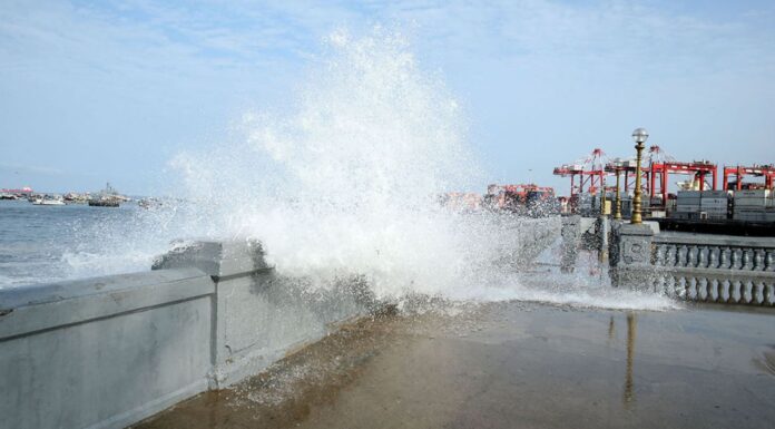 OLEAJE ANÓMALO EN LITORAL PERUANO PROVOCA EL CIERRE DE 94 PUERTOS: ¿HASTA CUÁNDO CONTINUARÁ EL FENÓMENO?