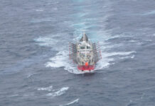 (VIDEO) EMERGENCIA EN EL MAR: PREFECTURA AEROEVACUÓ DE URGENCIA AL TRIPULANTE DE UN BUQUE PESQUERO