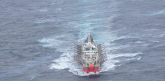 (VIDEO) EMERGENCIA EN EL MAR: PREFECTURA AEROEVACUÓ DE URGENCIA AL TRIPULANTE DE UN BUQUE PESQUERO