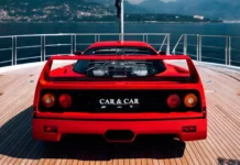ESTACIONAN UN FERRARI F40 EN LA PROA DE UN YATE EN MÓNACO