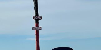 ¿SE PUEDE AMARRAR A UNA BALIZA O BOYA EN EL RÍO?