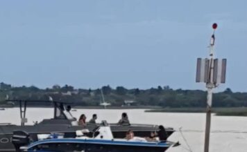 ¿POR QUÉ ESTÁ PROHIBIDO AMARRARSE A UNA BOYA O BALIZA?