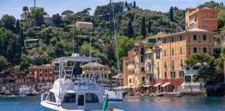 BERTRAM YACHTS AMPLIA LA PRODUCCIÓN Y COMPLETA EL NUEVO BERTRAM 35 EN ITALIA