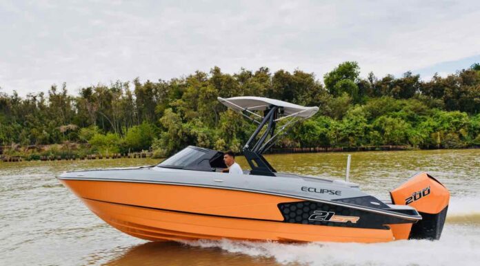 TV – HOY EN ESLORAS PRESENTAMOS LA NUEVA ECLIPSE 21 SR, LA SUPER DEPORTIVA DE ARCO IRIS