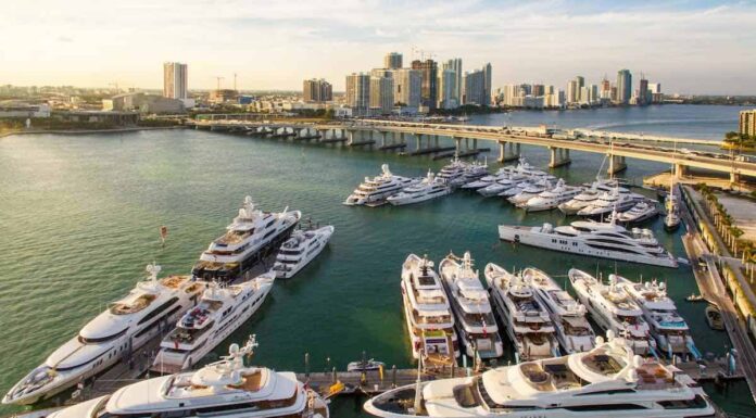 EL SUR DE FLORIDA ENFRENTA ESCASEZ DE MUELLES PARA SUPERYATES