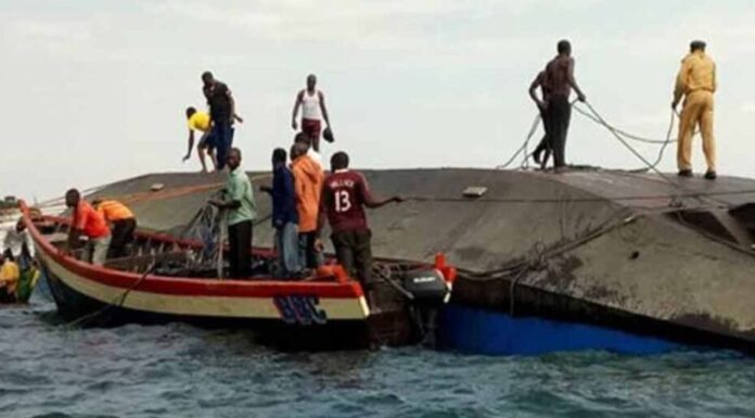 MUEREN MÁS DE CIEN PERSONAS EN EL NAUFRAGIO DE UN BARCO EN NIGERIA QUE VOLVÍA DE UNA BODA