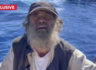 NÁUFRAGO FUE RESCATADO JUNTO A SU PERRA TRAS 3 MESES A LA DERIVA EN EL PACÍFICO