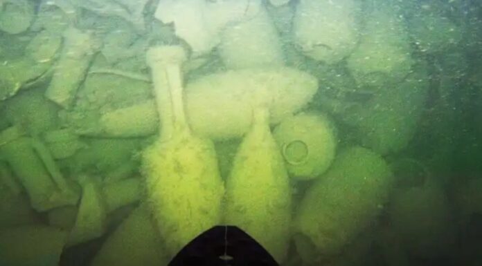 INCREÍBLE, DESCUBREN UN BARCO DE MÁS DE 2 MIL AÑOS DE ANTIGUEDAD CERCA DE ROMA