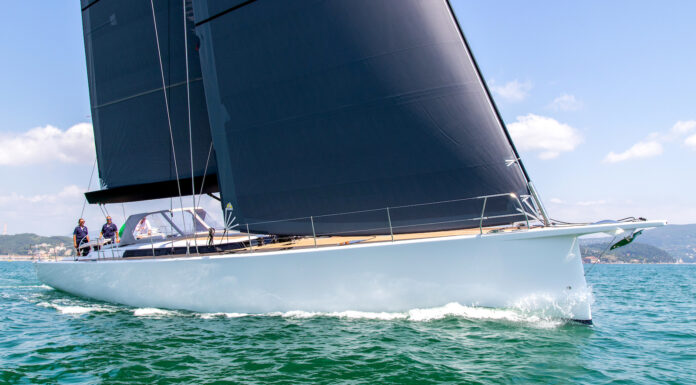 FUE BOTADO EL S/Y MAVI, EL CUARTO IMPRESIONANTE ICE 70