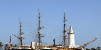 EL AMÉRICO VESPUCCI EMPRENDE LA VUELTA AL MUNDO