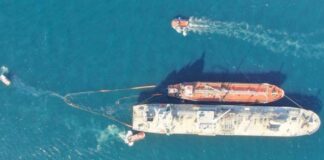 UN BARCO QUE REPOSTABA EN GIBRALTAR PROVOCA UN VERTIDO EN LA BAHÍA DE ALGECIRAS