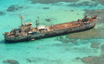 LA DISPUTA POR UN BARCO ENCALLADO EN UN ARRECIFE AMENAZA CON LLEVAR A CHINA Y FILIPINAS A UN CONFLICTO