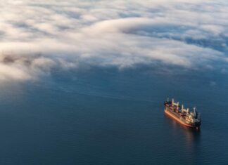 ESTAS SON LAS ZONAS DEL PLANETA DONDE LOS BARCOS APAGAN SUS GPS PARA NO SER VISTOS
