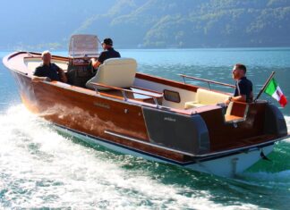 EL ASTILLERO COLOMBO DEL LAGO DI COMO, BOTO EL POLO 23, EL BARCO DEL 70 ANIVERSARIO