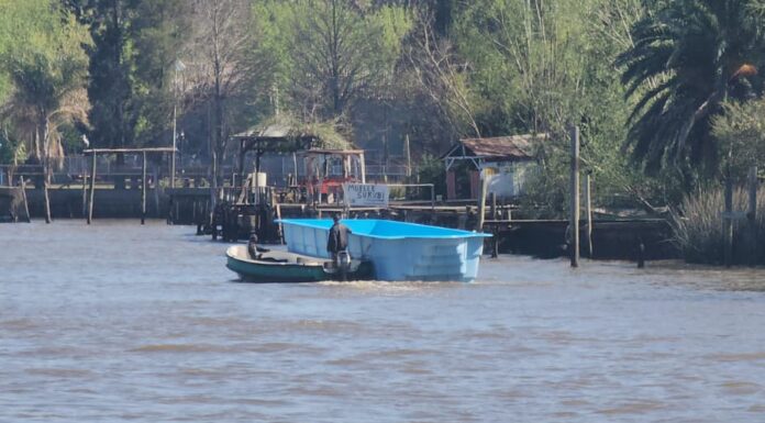 “PILETEANDO” EN EL RÍO LUJÁN
