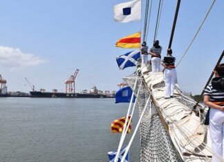 TRAS DÍAS DE NAVEGACIÓN POR EL SUR DEL PACÍFICO, LA FRAGATA ARA “LIBERTAD” LLEGÓ A GUAYAQUIL EN ECUADOR