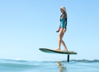 BRUNSWICK COMPRA LA EMPRESA DE TECNOLOGÍA eFOILING