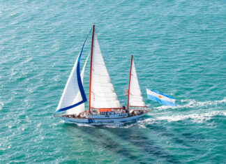 EL MOTOVELERO DR. BERNARDO HOUSSAY REALIZÓ UNA NAVEGACIÓN DE INSTRUCCIÓN