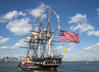 EL BARCO MILITAR MÁS ANTIGUO EN ACTIVIDAD TIENE 225 AÑOS, ESTÁ HECHO DE MADERA Y LUCHÓ CONTRA PIRATAS