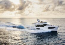 ABSOLUTE NAVETTA 70: EL ENCANTO DE UN YATE COMPLETAMENTE NUEVO