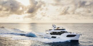 ABSOLUTE NAVETTA 70: EL ENCANTO DE UN YATE COMPLETAMENTE NUEVO