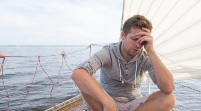 POR QUÉ NOS MAREAMOS EN LOS BARCOS Y CÓMO EVITARLO