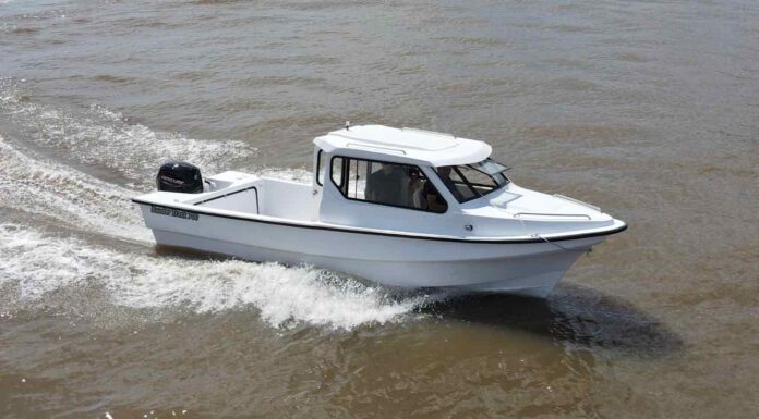 TV – HOY EN ESLORAS PRESENTAMOS EL TRACK BAADER 700 SPORT LIMITED