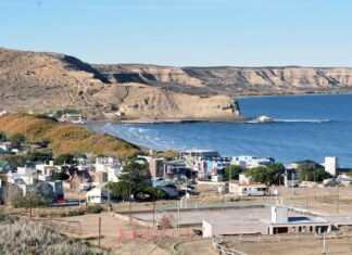 CHUBUT – CERRARON EL PUERTO DE PENÍNSULA VALDÉS