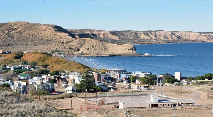 CHUBUT – CERRARON EL PUERTO DE PENÍNSULA VALDÉS