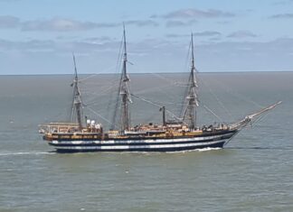 EL AMERICO VESPUCCI LLEGÓ A LA PLATA DONDE SERÁ REPARADO EN EL ASTILLERO RÍO SANTIAGO