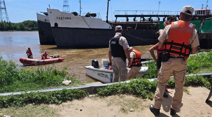PREFECTURA ASISTIÓ A TRES DEPORTISTAS NÁUTICOS EN EL RÍO PARANÁ