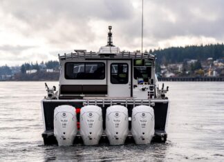 EAGLE CRAFT BOATS PRESENTA EL CRUCERO DE 42 PIES CON 4 YAMAHA DE 450 HP CADA UNO