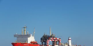 INCENDIO A BORDO DEL ÚNICO BUQUE DE CARGA DE PROPULSIÓN NUCLEAR DEL MUNDO