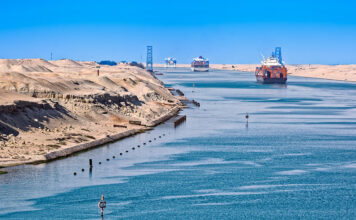 NAVIERAS OPTAN POR SUEZ ANTE LA SEQUÍA DEL CANAL DE PANAMÁ