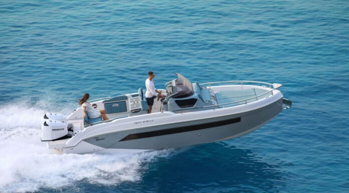 RANIERI NEXT 275 LX: ÚNICO ITALIANO NOMINADO AL PREMIO AL MEJOR BARCO DEL AÑO DE MENOS DE 10 METROS DE ESLORA