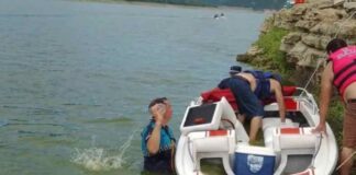 EL CADILLAL: RESCATARON A SEIS PERSONAS QUE SE HABÍAN HUNDIDO EN UNA LANCHA