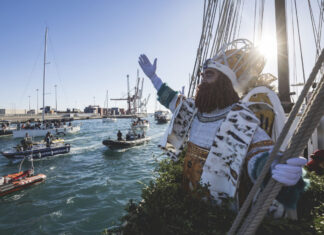 LOS REYES MAGOS LLEGAN HOY A ESPAÑA EN UN HISTÓRICO VELERO CENTENARIO