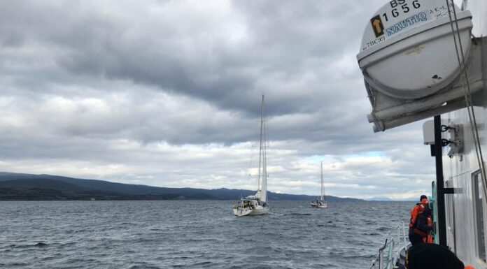 RESCATE EN EL FIN DEL MUNDO – DOS NAVEGANTES FRANCESAS FUERON SOCORRIDAS POR PREFECTURA EN EL ATLÁNTICO SUR