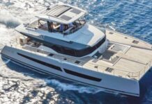 FOUNTAINE PAJOT POWER 67