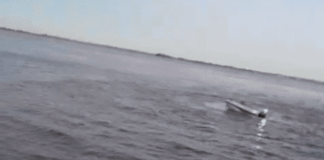 VIDEO – DESESESPERADO RESCATE DE UN HOMBRE QUE CHOCÓ CON SU LANCHA CONTRA LA BARRANCA EN EL CENTRO DE ROSARIO