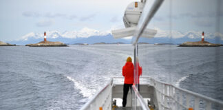(VIDEO) ASÍ ESTALLARON LOS VIDRIOS DE UN CATAMARÁN EN USHUAIA